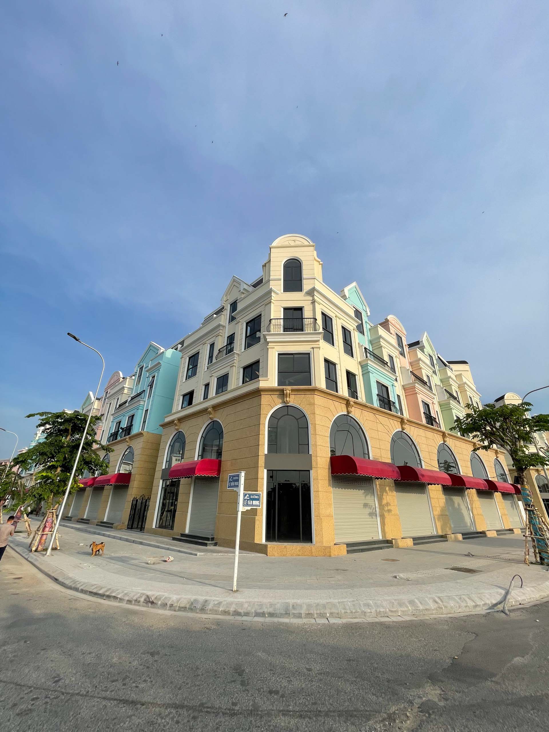 Thiết kế T&T Long Xuyên